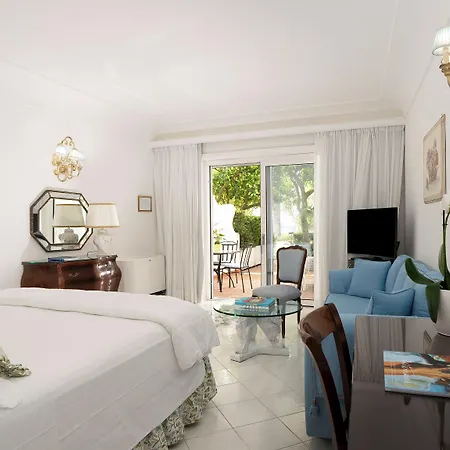 מלון Brunella 5*