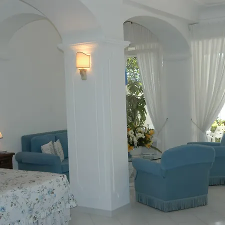 Brunella 5* Капри
