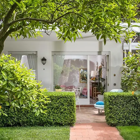 Brunella 5* Capri