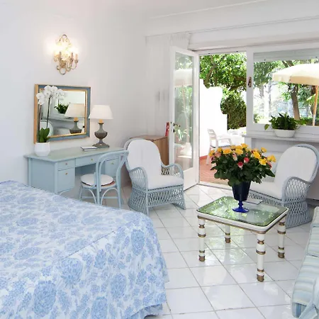 ブルネッラ ホテル カプリ