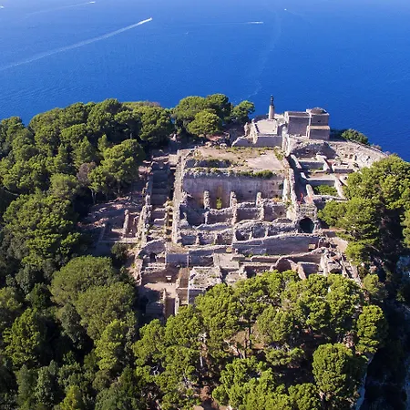 ブルネッラ ホテル カプリ