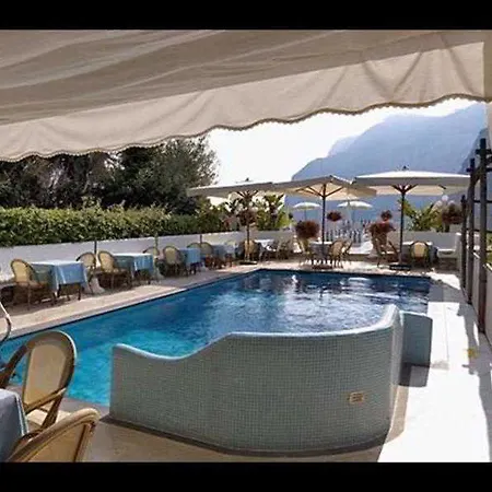Brunella 5* Capri