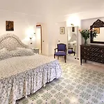 Brunella 5* Capri